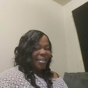 Meet your Posher, Yvette